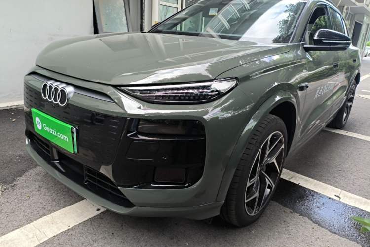 Audi Q6L e-tron 2026 First Launch Navigation Edition