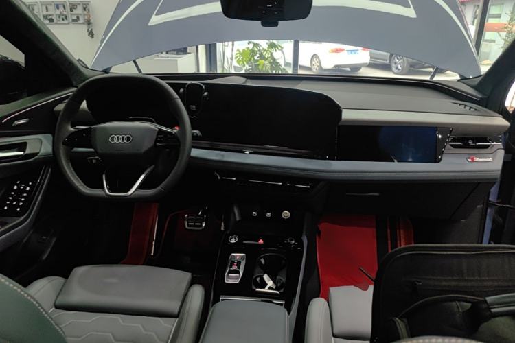 Used Audi Q6L e-tron 2026 First Launch Navigation Edition Center Console