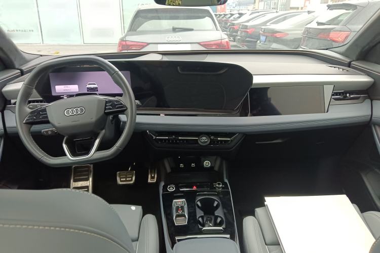 Used Audi Q6L e-tron 2026 First Launch Navigation Edition Center Console