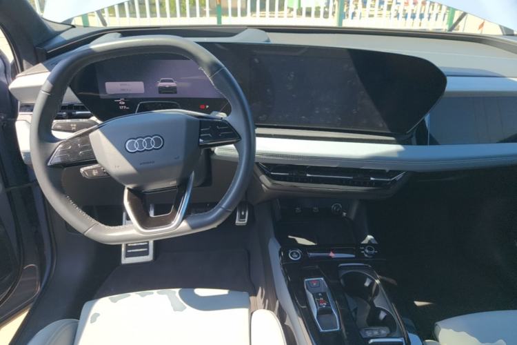 Used Audi Q6L e-tron 2026 First Launch Navigation Edition Center Console