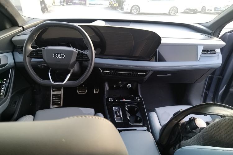 Used Audi Q6L e-tron 2026 First Launch Navigation Edition Center Console