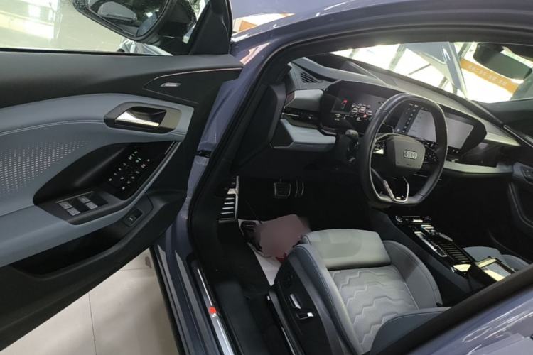 Used Audi Q6L e-tron 2026 First Launch Navigation Edition Driver Seat