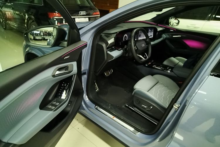Used Audi Q6L e-tron 2026 First Launch Navigation Edition Driver Seat