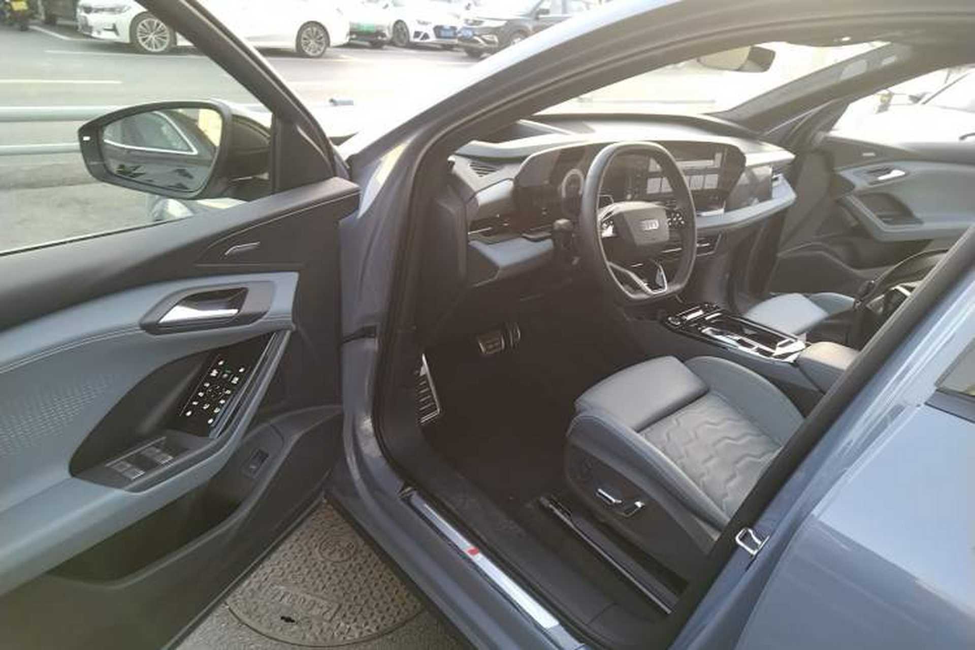 Used Audi Q6L e-tron 2026 First Launch Navigation Edition Driver Seat