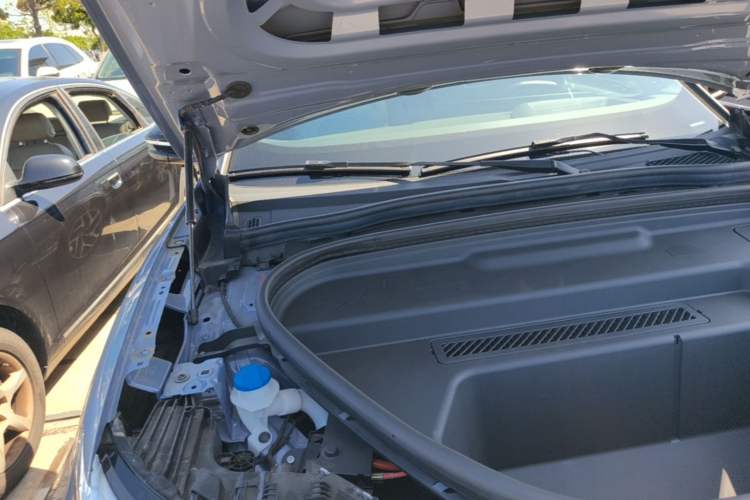 Used Audi Q6L e-tron 2026 First Launch Navigation Edition Engine Bay Right