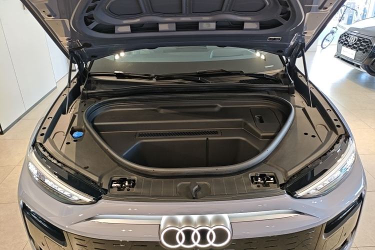 Used Audi Q6L e-tron 2026 First Launch Navigation Edition Engine Bay