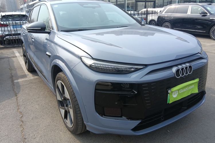 Used Audi Q6L e-tron 2026 First Launch Navigation Edition Front Right 45 Deg