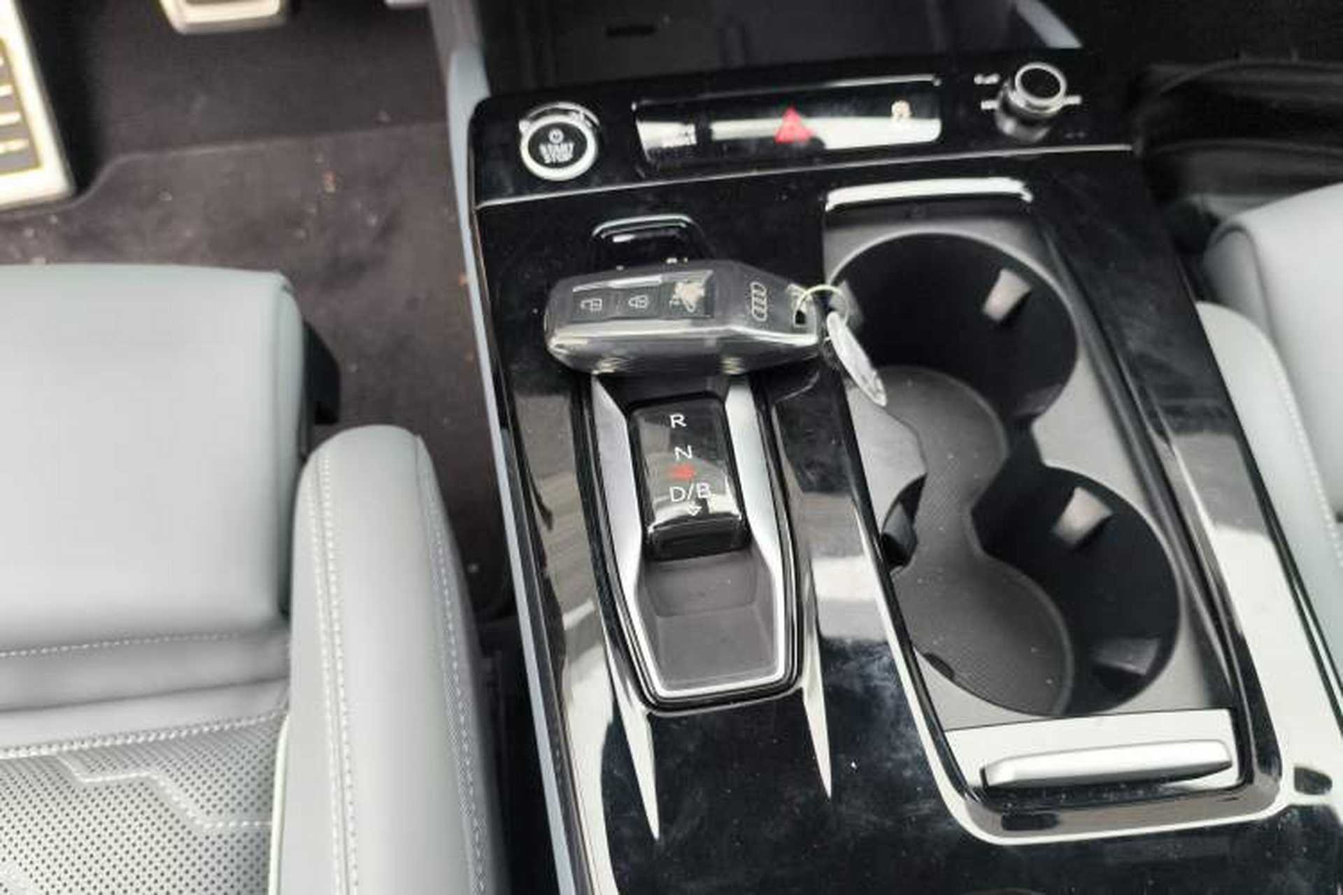 Used Audi Q6L e-tron 2026 First Launch Navigation Edition Gear Lever