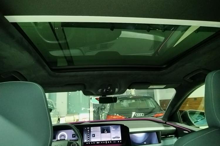 Used Audi Q6L e-tron 2026 First Launch Navigation Edition Headliner