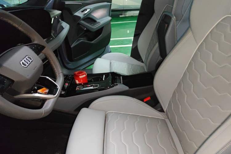 Used Audi Q6L e-tron 2026 Ultra-Long Range Edition Left Front Seat
