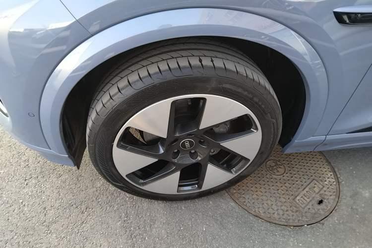 Used Audi Q6L e-tron 2026 First Launch Navigation Edition Left Front Wheel Hub