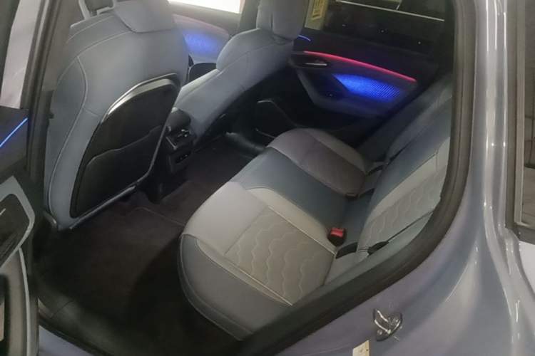 Used Audi Q6L e-tron 2026 First Launch Navigation Edition Left Rear Seat