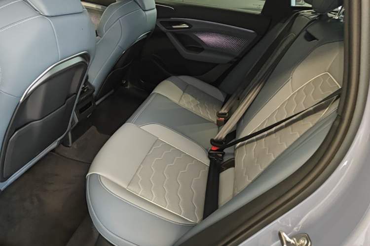 Used Audi Q6L e-tron 2026 First Launch Navigation Edition Left Rear Seat