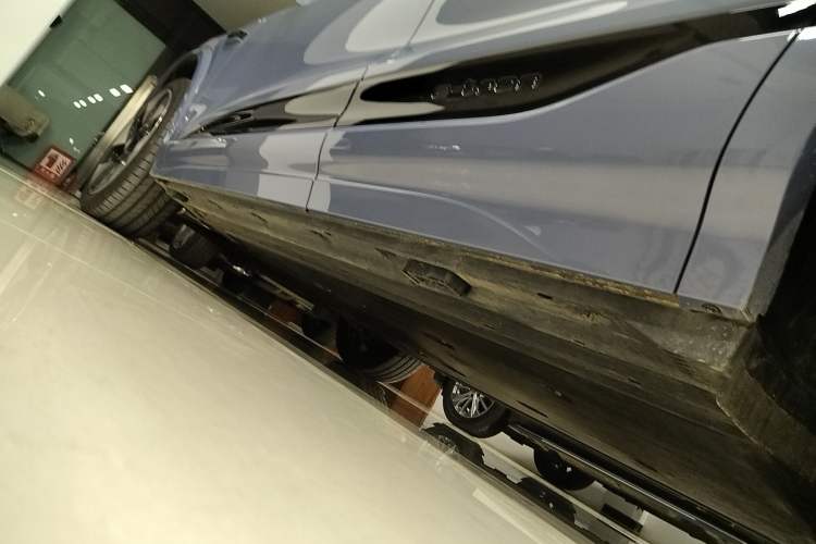 Used Audi Q6L e-tron 2026 First Launch Navigation Edition Left Side Sill