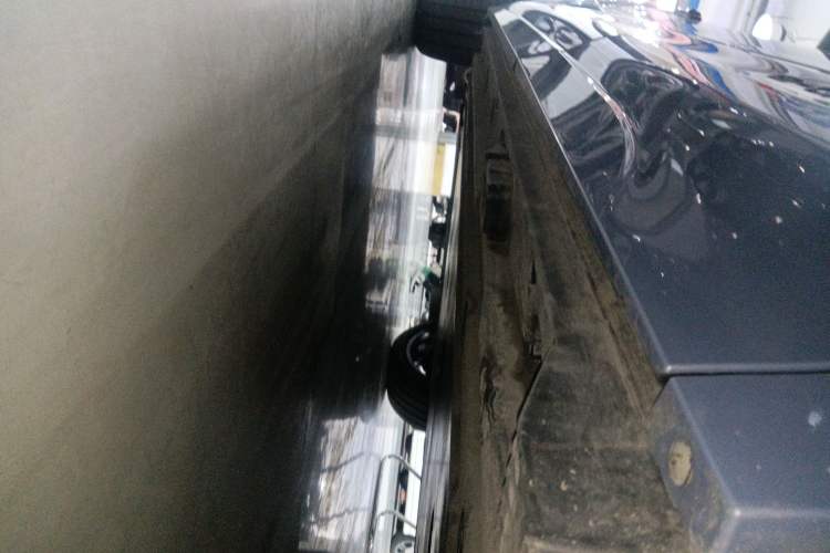 Used Audi Q6L e-tron 2026 First Launch Navigation Edition Left Side Sill