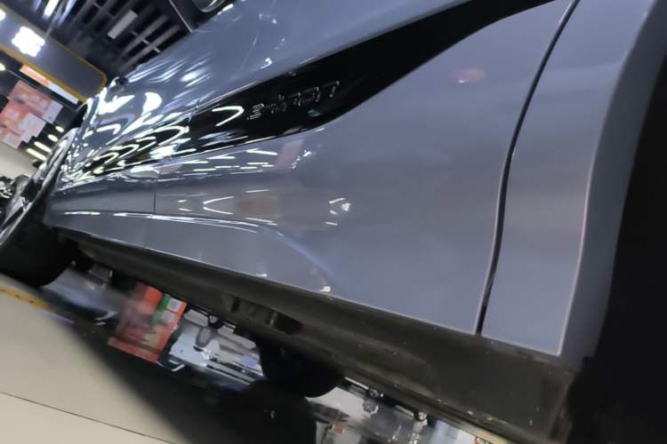 Used Audi Q6L e-tron 2026 First Launch Navigation Edition Left Side Sill