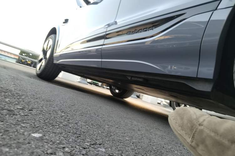 Used Audi Q6L e-tron 2026 First Launch Navigation Edition Left Side Sill