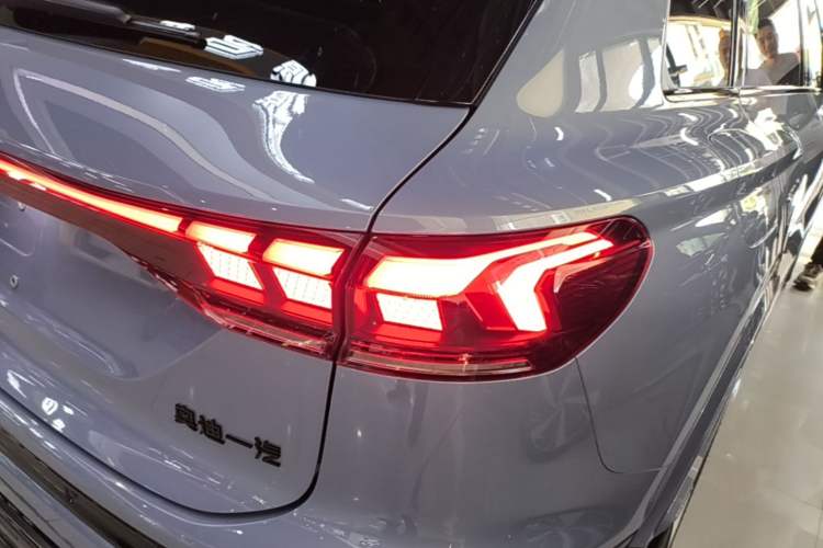 Used Audi Q6L e-tron 2026 First Launch Navigation Edition Right Rear Taillight