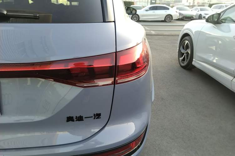 Used Audi Q6L e-tron 2026 First Launch Navigation Edition Right Rear Taillight