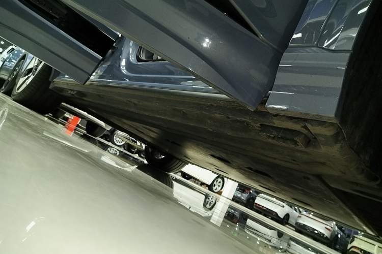 Used Audi Q6L e-tron 2026 First Launch Navigation Edition Right Side Sill