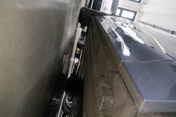Used Audi Q6L e-tron 2026 First Launch Navigation Edition Right Side Sill