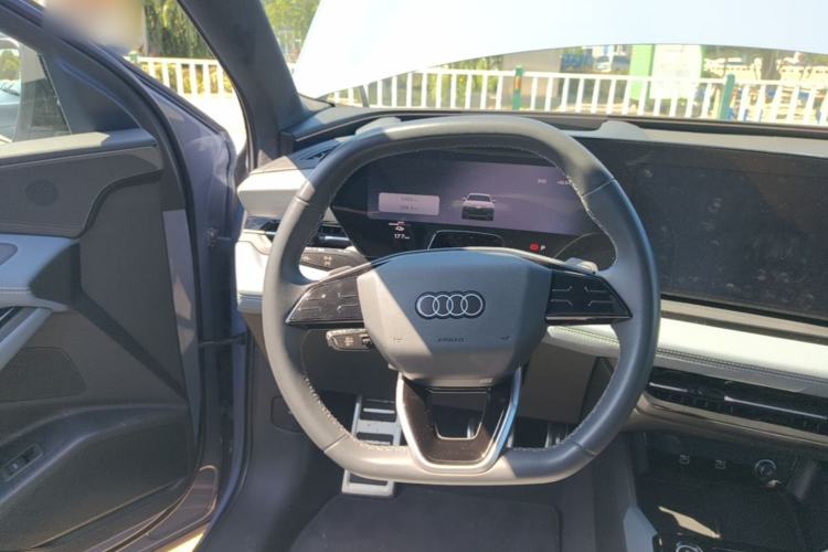 Used Audi Q6L e-tron 2026 First Launch Navigation Edition Steering Wheel
