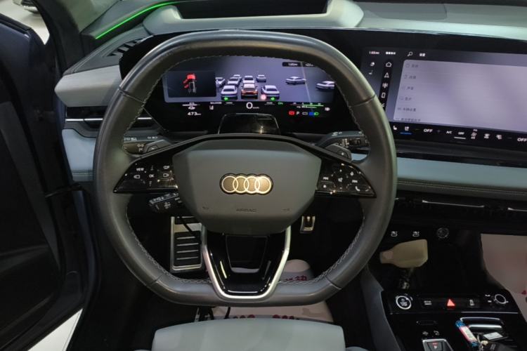 Used Audi Q6L e-tron 2026 First Launch Navigation Edition Steering Wheel