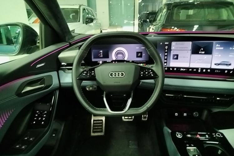 Used Audi Q6L e-tron 2026 First Launch Navigation Edition Steering Wheel