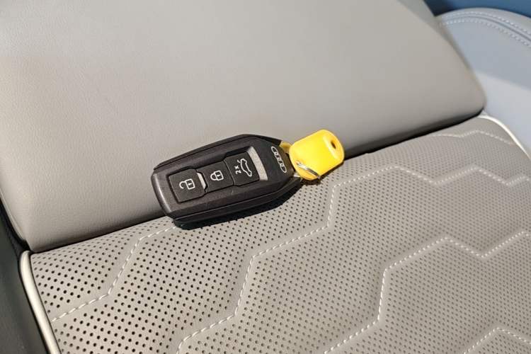 Used Audi Q6L e-tron 2026 First Launch Navigation Edition Vehicle Key