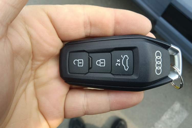 Used Audi Q6L e-tron 2026 First Launch Navigation Edition Vehicle Key