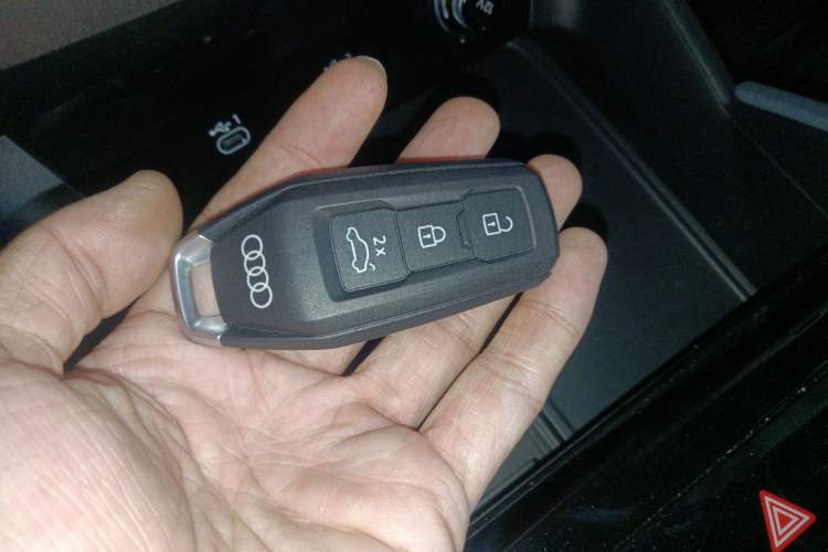Used Audi Q6L e-tron 2026 First Launch Navigation Edition Vehicle Key