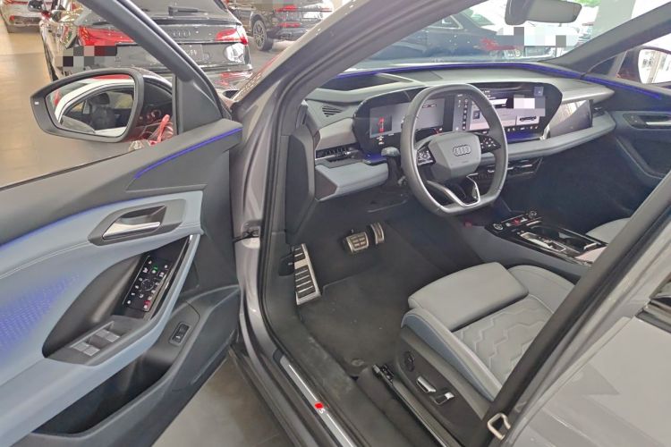 Used Audi Q6L e-tron 2026 First Launch Navigation Edition Driver Seat