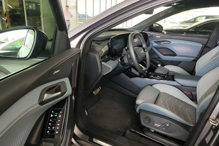 Used Audi Q6L e-tron 2026 First Launch Navigation Edition Driver Seat