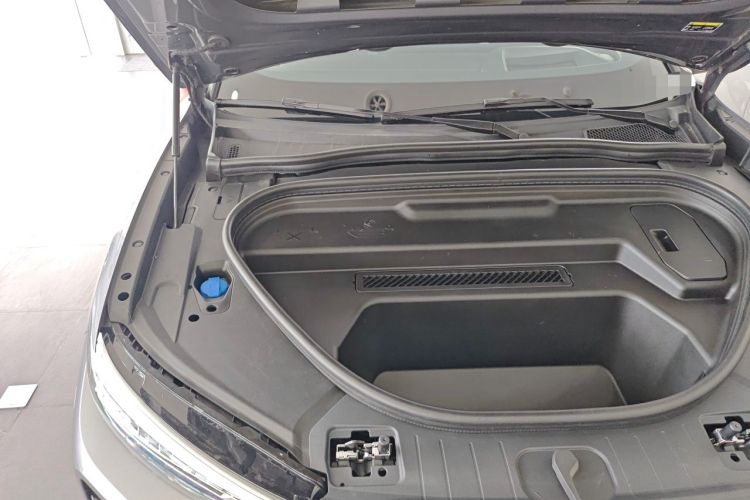 Used Audi Q6L e-tron 2026 First Launch Navigation Edition Engine Bay Right
