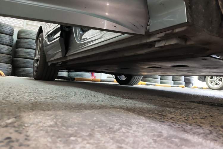 Used Audi Q6L e-tron 2026 First Launch Navigation Edition Right Side Sill