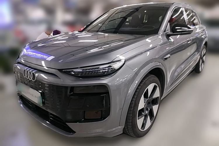 Audi Q6L e-tron 2026 First Launch Navigation Edition usado Guazi used car, China used car export, Used car for sale, Used cars, Cheapest cars for sale