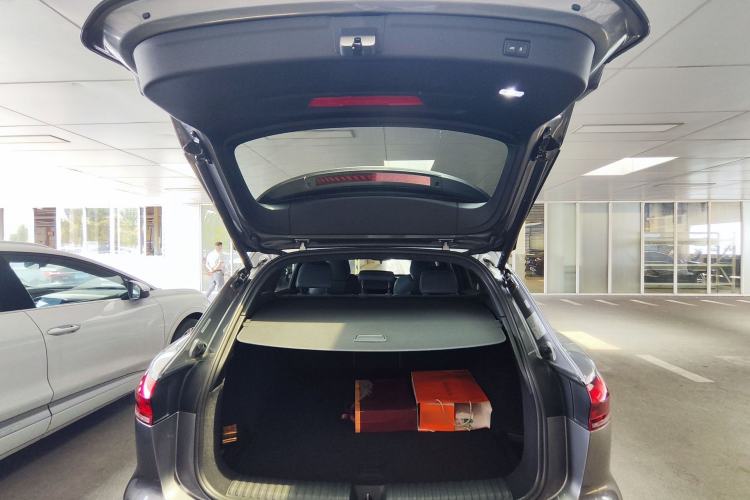 Used Audi Q6L e-tron 2026 First Launch Navigation Edition Trunk