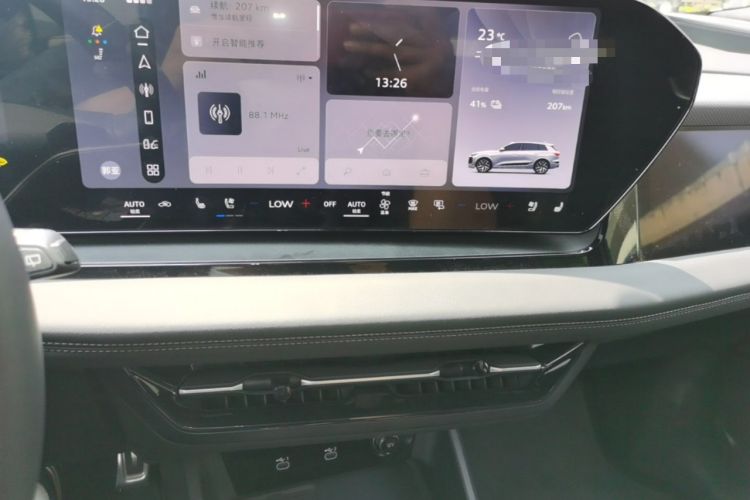 Used Audi Q6L e-tron 2026 First Launch Navigation Edition Audio And AC Panel