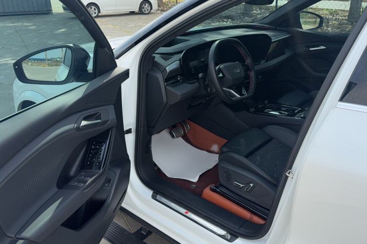 Used Audi Q6L e-tron 2026 Ultra-Long Range Edition Driver Seat