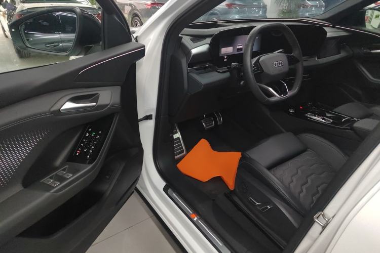 Used Audi Q6L e-tron 2026 First Launch Navigation Edition Driver Seat