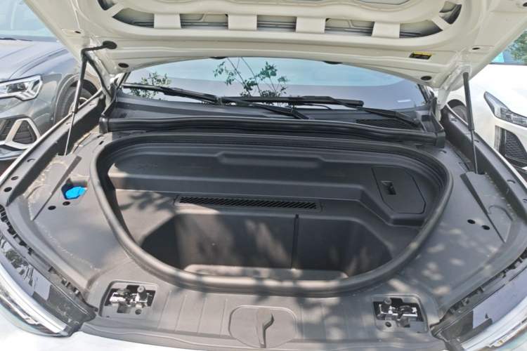 Used Audi Q6L e-tron 2026 First Launch Navigation Edition Engine Bay