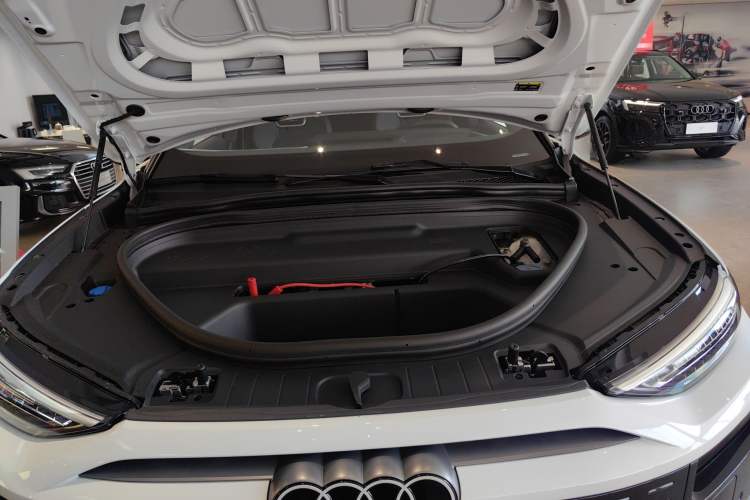 Used Audi Q6L e-tron 2026 First Launch Navigation Edition Engine Bay