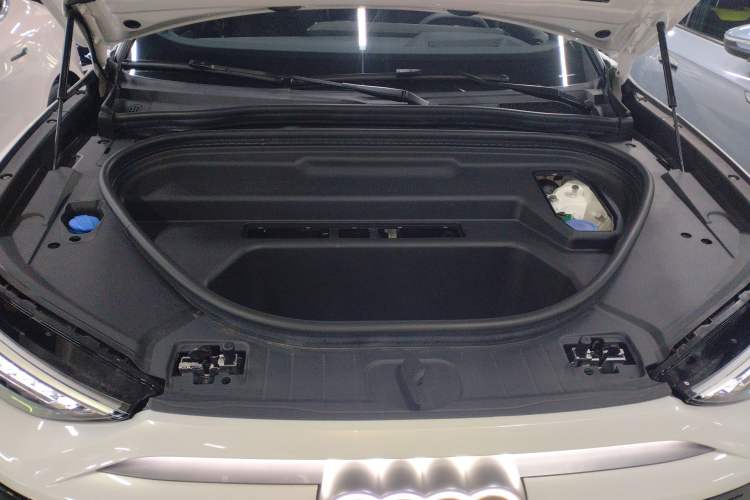 Used Audi Q6L e-tron 2026 First Launch Navigation Edition Engine Bay