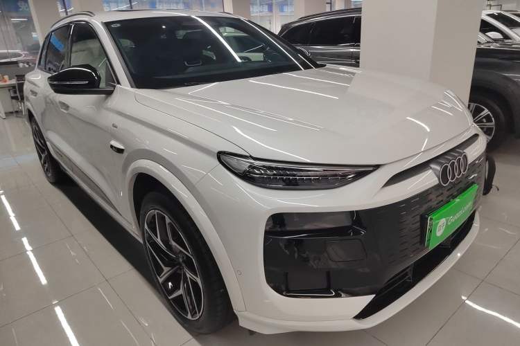 Used Audi Q6L e-tron 2026 First Launch Navigation Edition Exterior 1