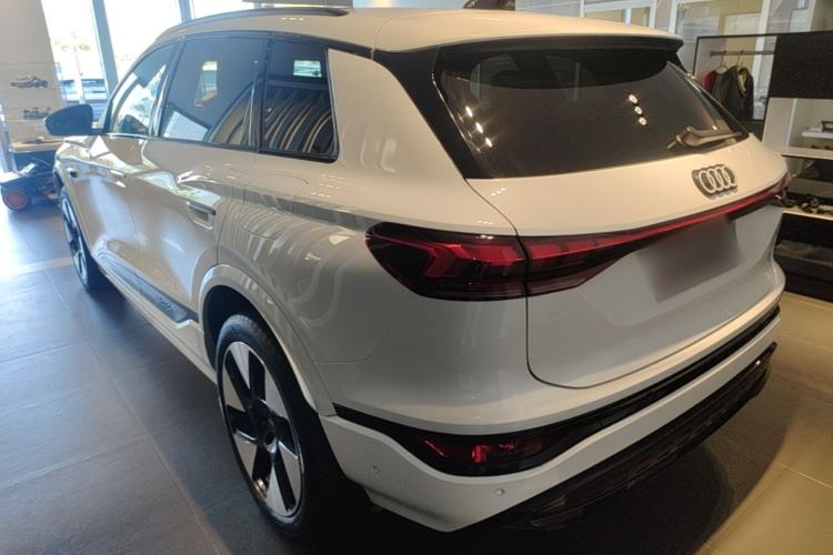 Used Audi Q6L e-tron 2026 First Launch Navigation Edition Exterior 2