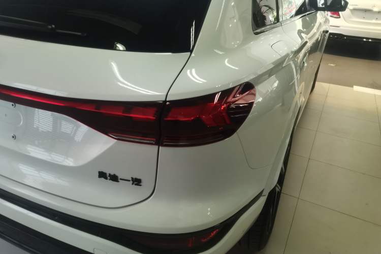Used Audi Q6L e-tron 2026 First Launch Navigation Edition Exterior 3