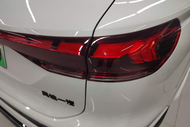 Used Audi Q6L e-tron 2026 First Launch Navigation Edition Exterior 3