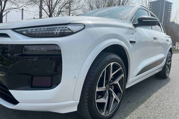 Used Audi Q6L e-tron 2026 First Launch Navigation Edition Exterior 7