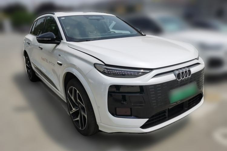 Used Audi Q6L e-tron 2026 First Launch Navigation Edition Front Right 45 Deg