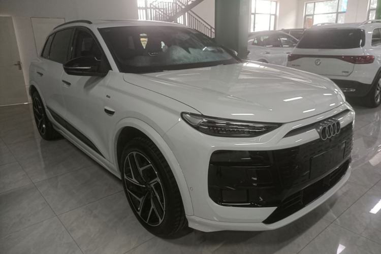 Used Audi Q6L e-tron 2026 First Launch Navigation Edition Front Right 45 Deg